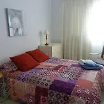 Spacious House In With Modern Comfort Hébergement de vacances