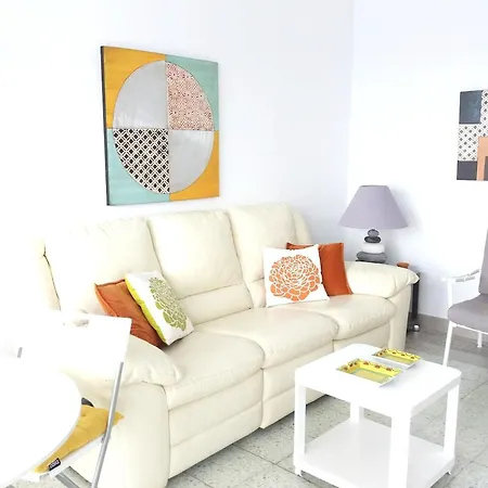 Ferienhaus Spacious House In With Modern Comfort Telde
