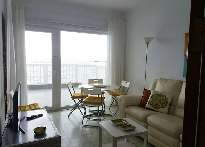 Spacious House In With Modern Comfort * تيلدي