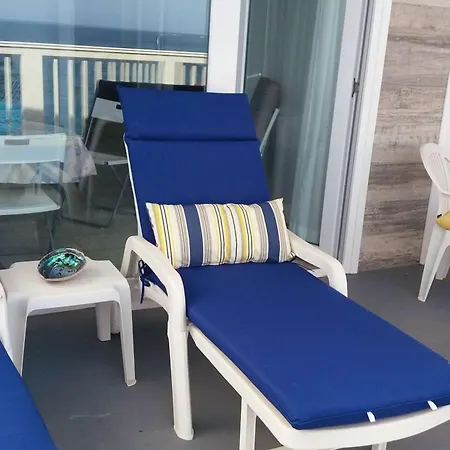Сasa de vacaciones Spacious House In With Modern Comfort