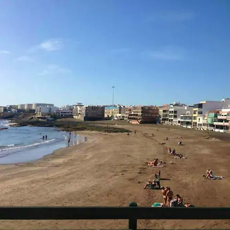 Casa vacanze Spacious House In With Modern Comfort *