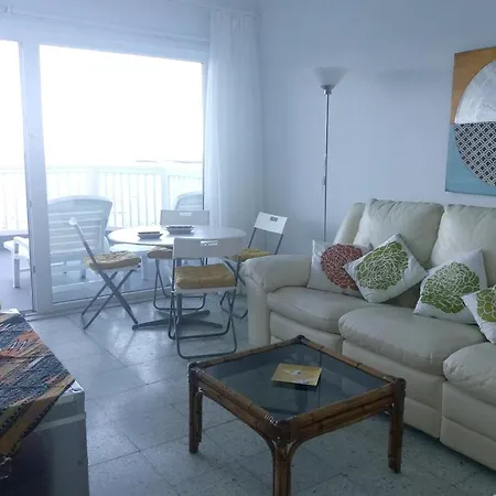 Casa vacanze Spacious House In With Modern Comfort *
